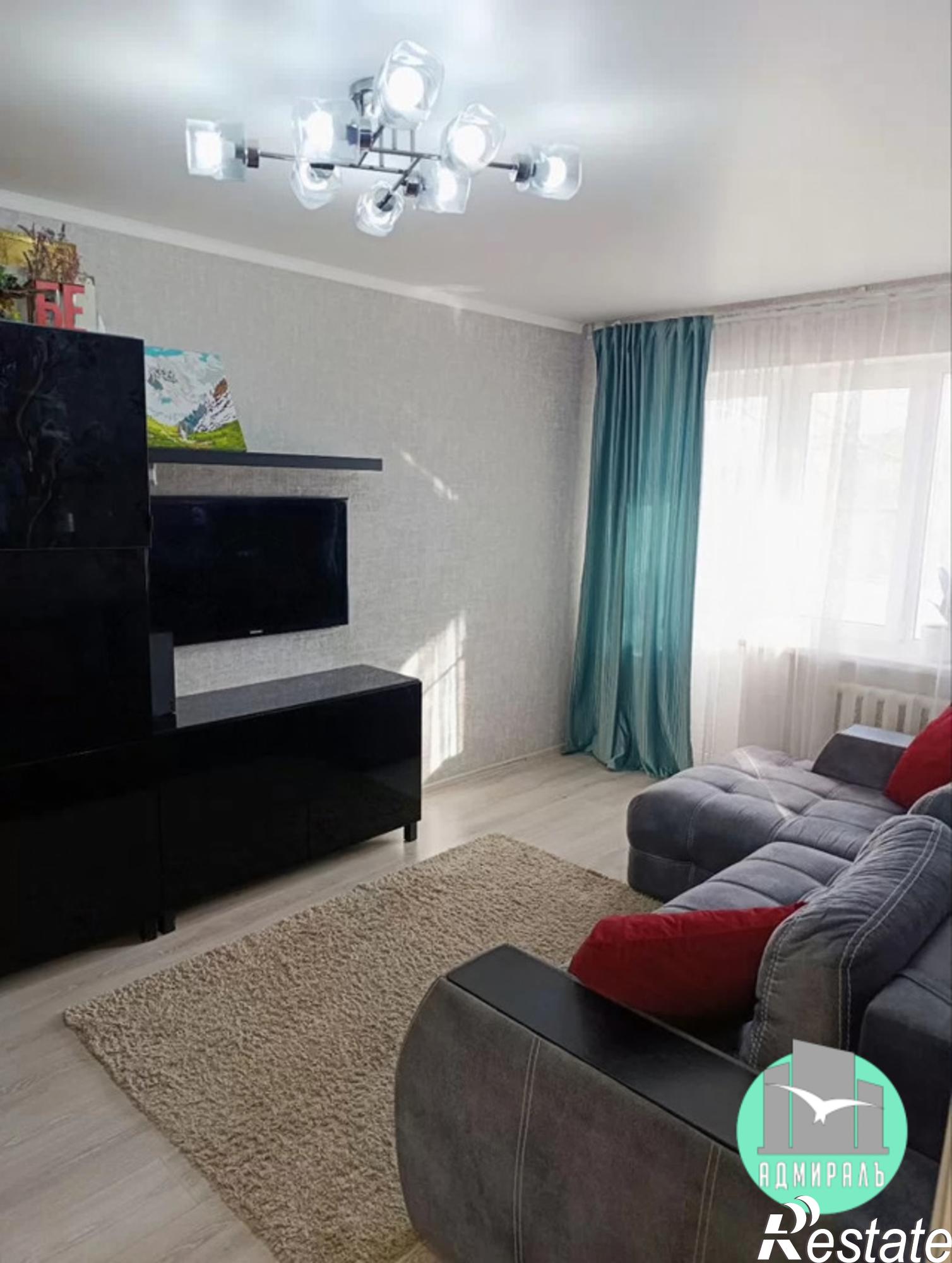 Продажа 1-комн квартиры муниципальное образование Новороссийск,Ленина проспект,45