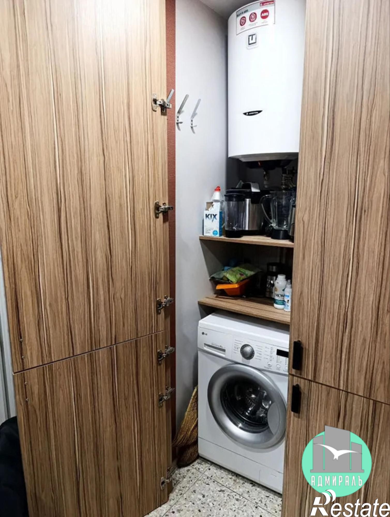 Продажа 1-комн квартиры муниципальное образование Новороссийск,Ленина проспект,45