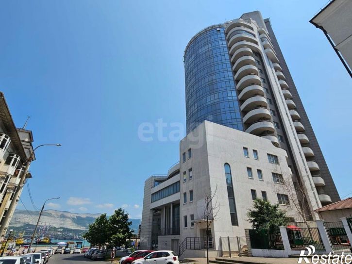 3-комн квартира наб Имени Адмирала Серебрякова, 7,  д. 7