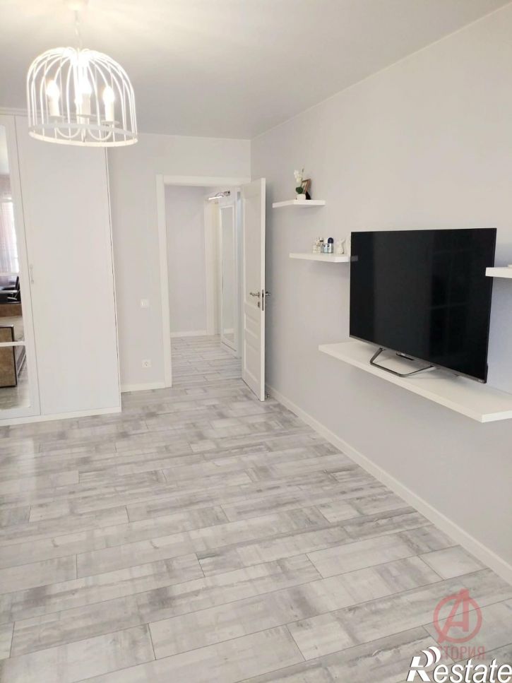 2-комн квартира Ленина проспект, 107