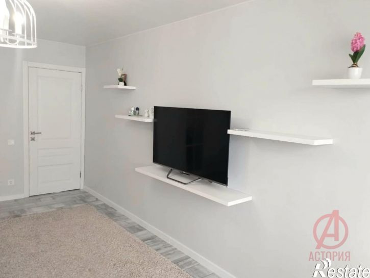 2-комн квартира Ленина проспект, 107