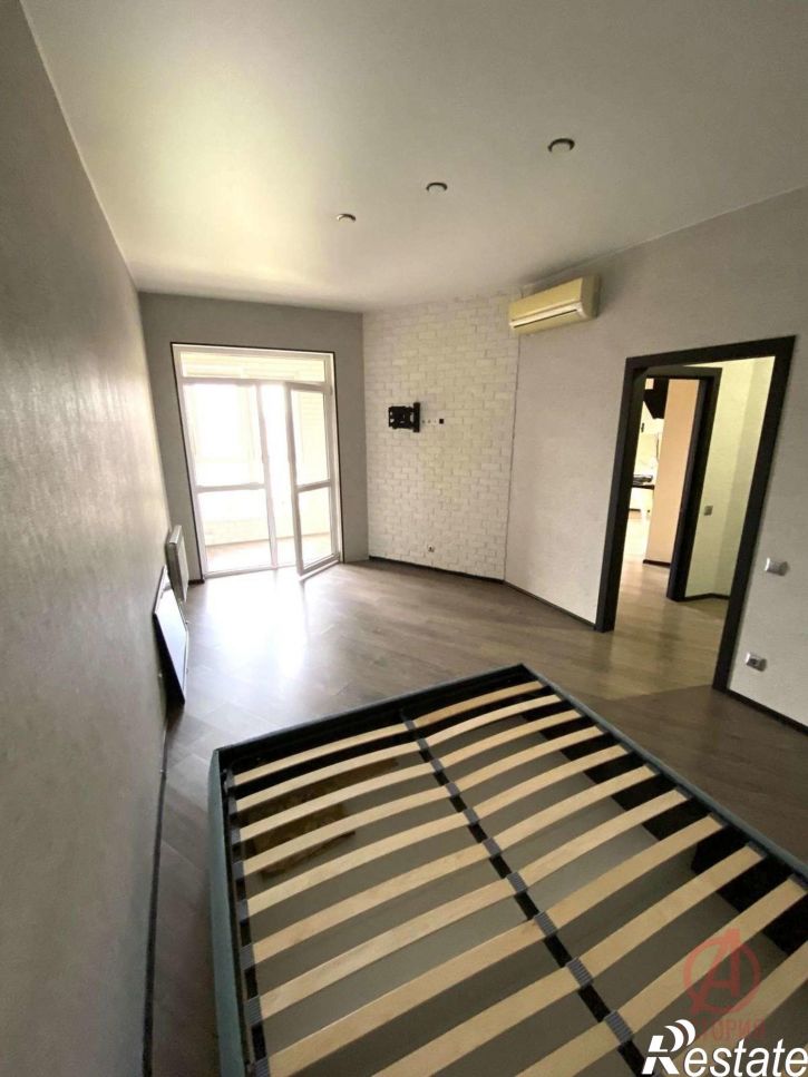 1-комн квартира набережная Адмирала Серебрякова, 79кБ