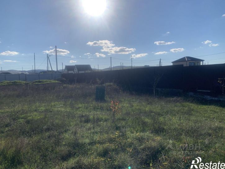 Земельный участок