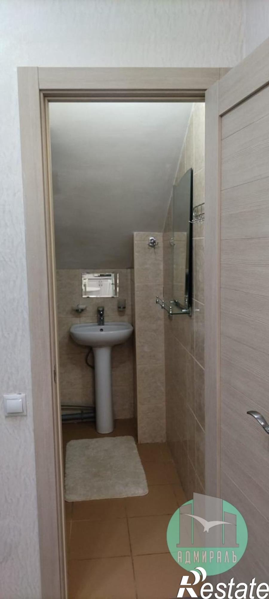 Продажа 1-комн квартиры муниципальное образование Новороссийск,Южная улица,196