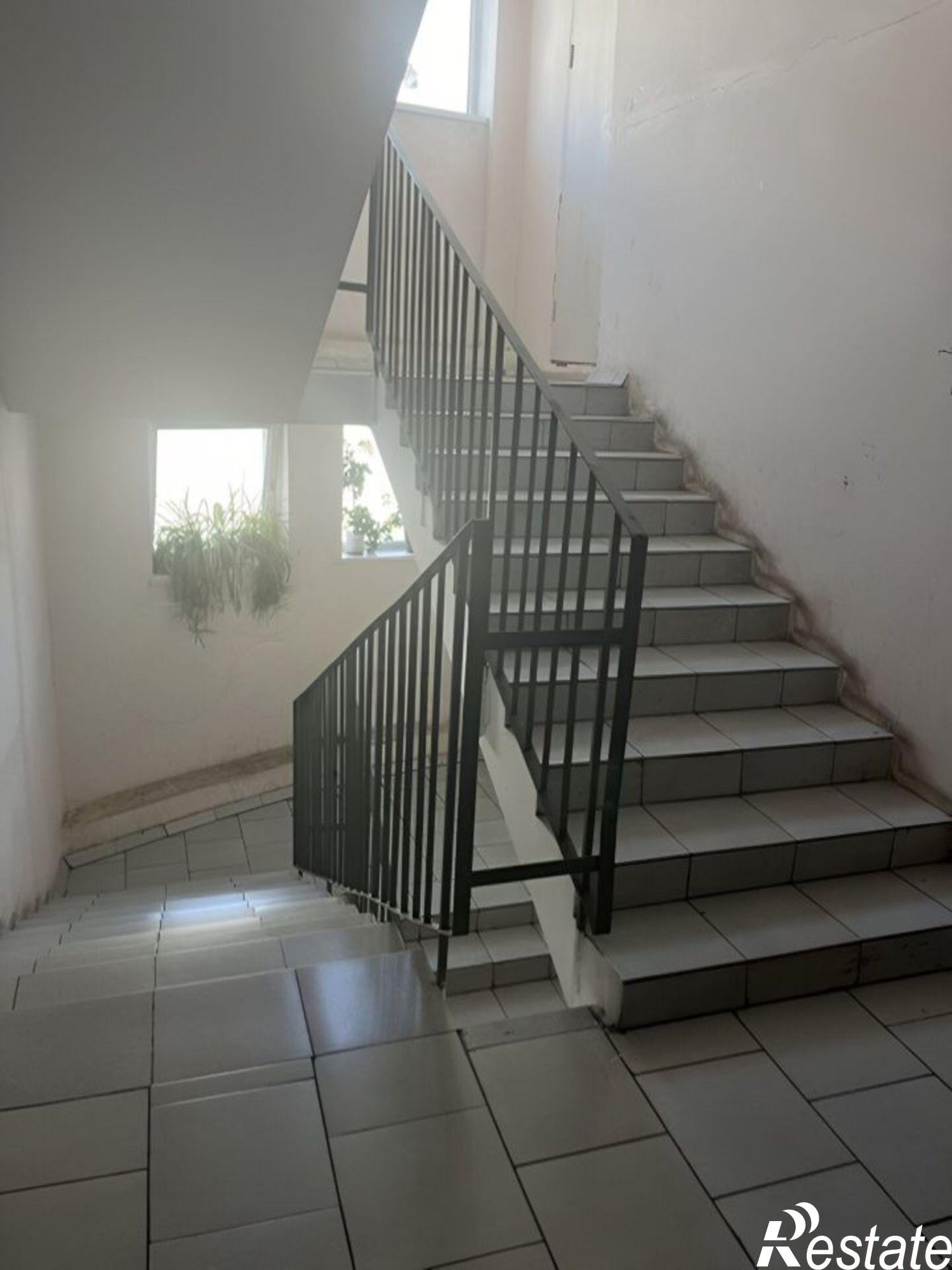 Купить квартиру за 5 300 000 рублей на Мефодиевская улица, 108