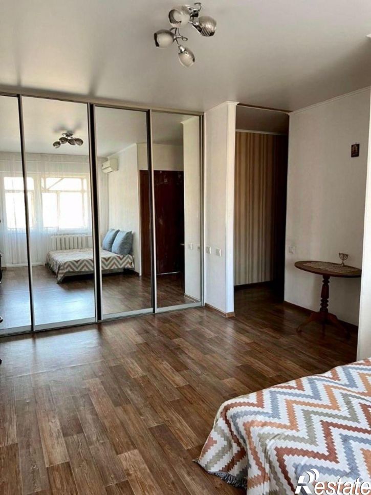 2-комн квартира улица Толстого, 11,  д. 11