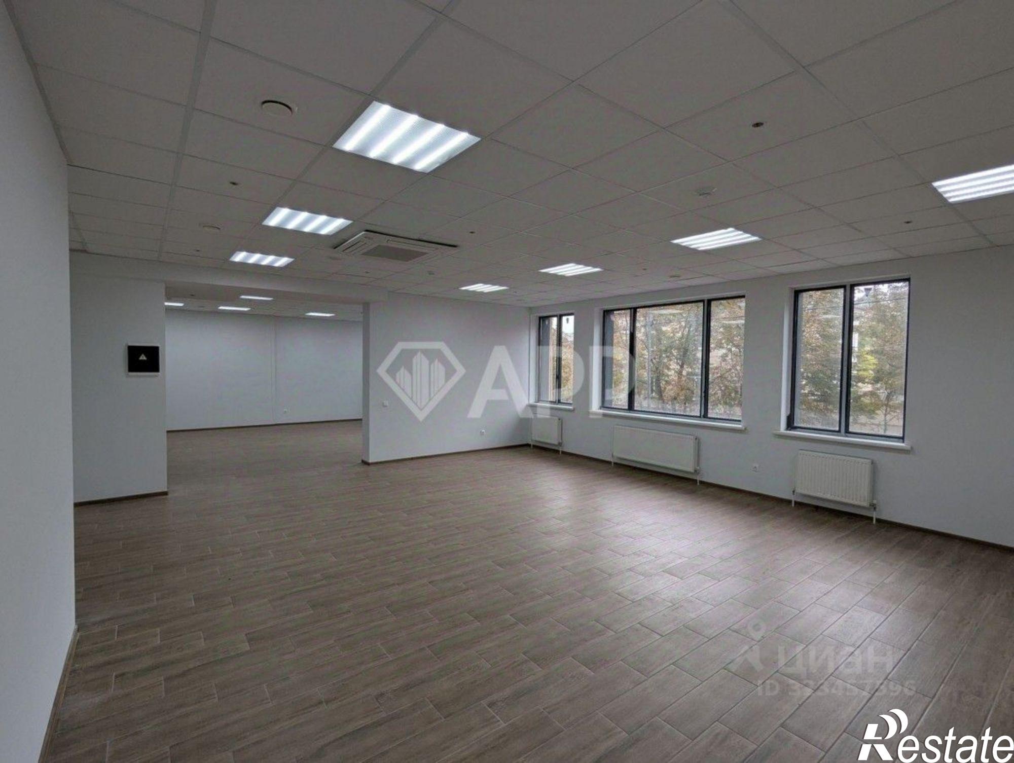 Сдать ОСЗ, отдельно стоящее здание за 887 400 рублей на улица Губернского, 25