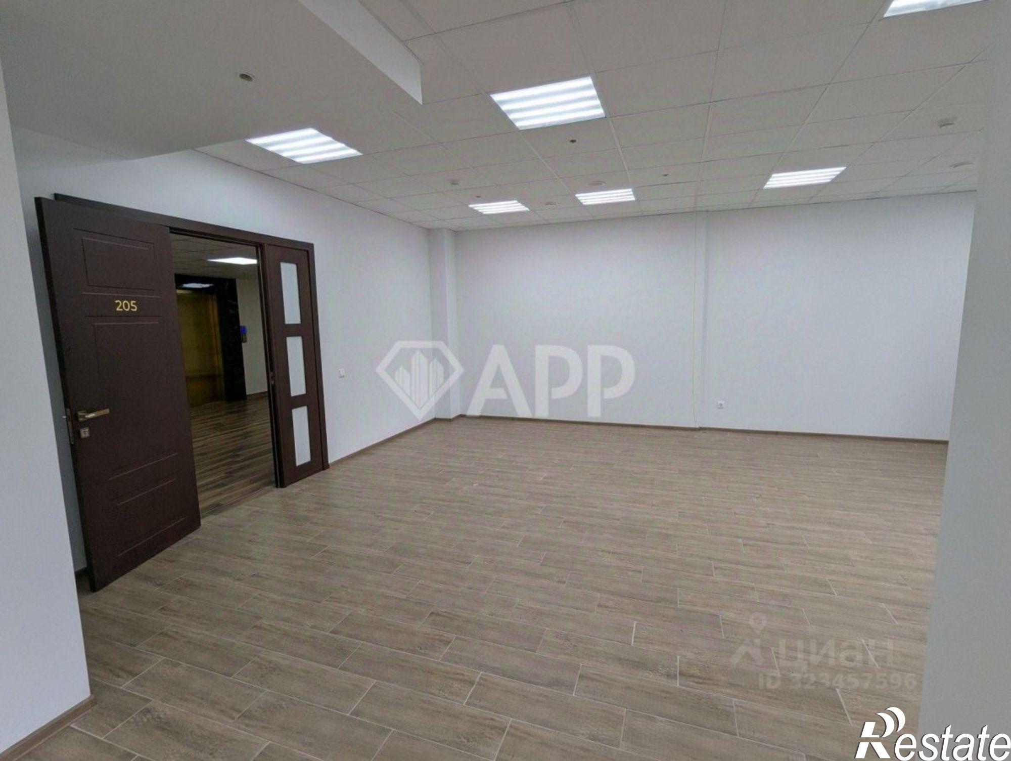 Сдать ОСЗ, отдельно стоящее здание за 887 400 рублей на улица Губернского, 25