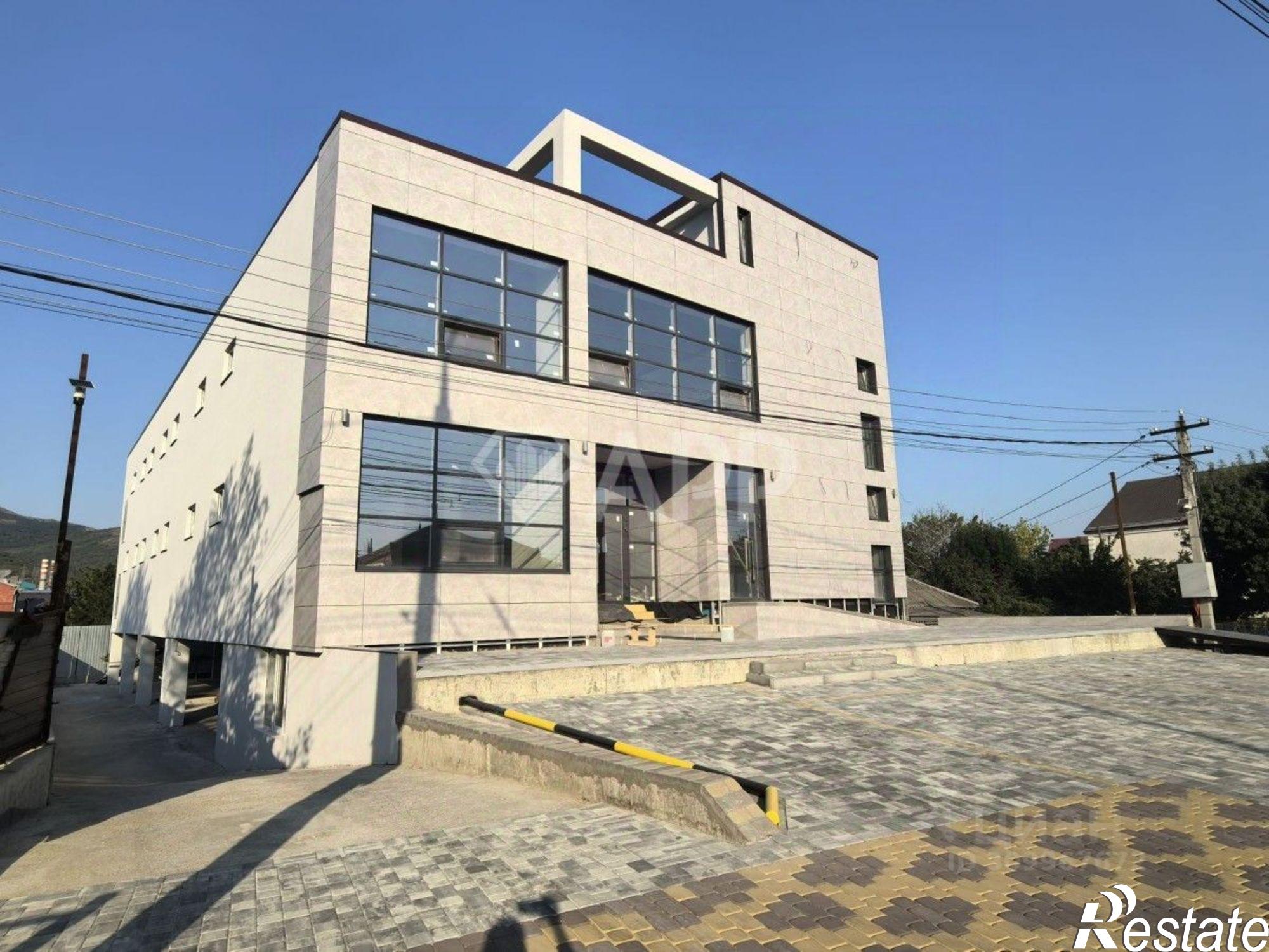 Сдать ОСЗ, отдельно стоящее здание за 1 200 000 рублей на улица Чкалова, 8