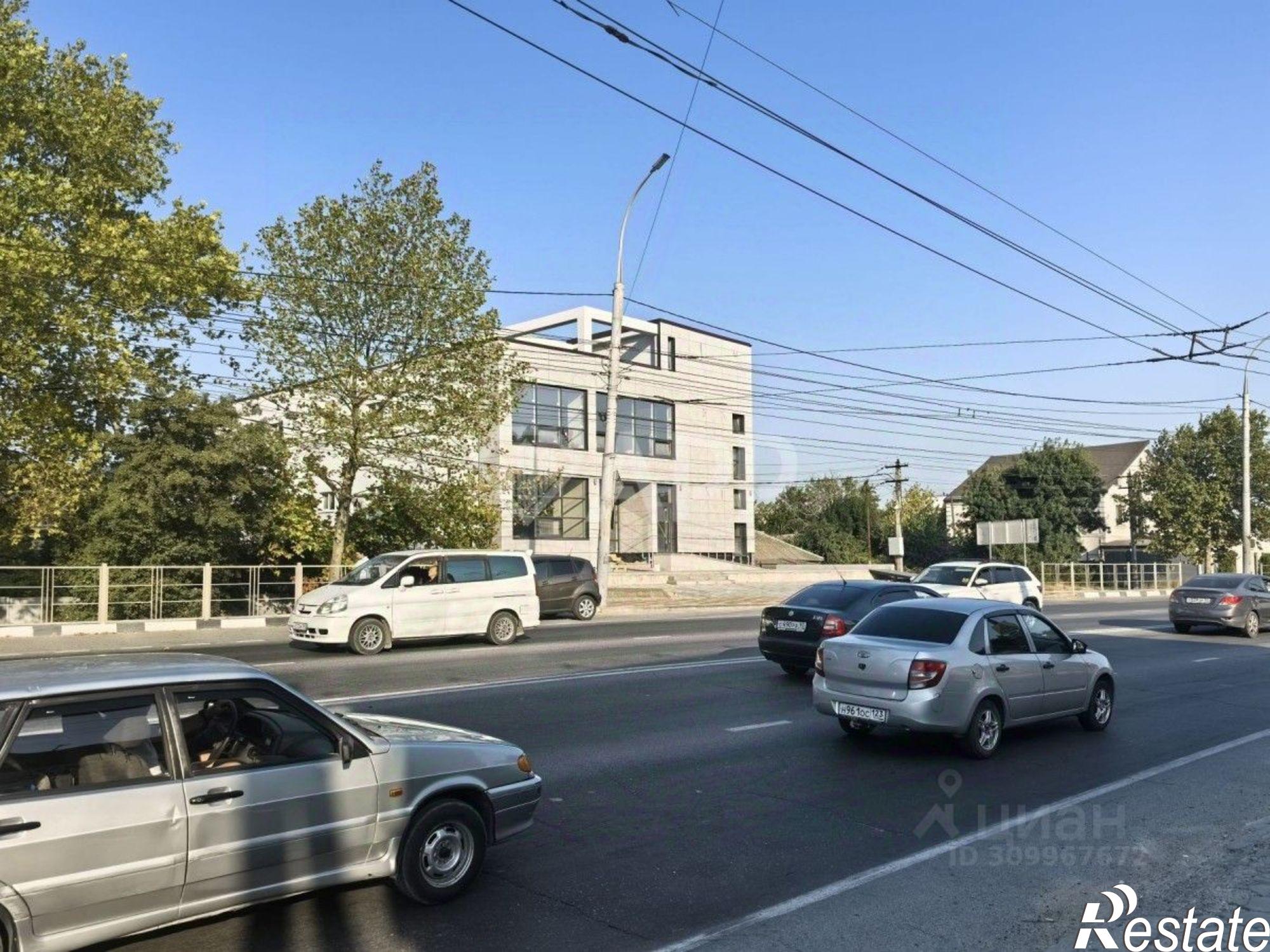 Сдать ОСЗ, отдельно стоящее здание за 1 200 000 рублей на улица Чкалова, 8