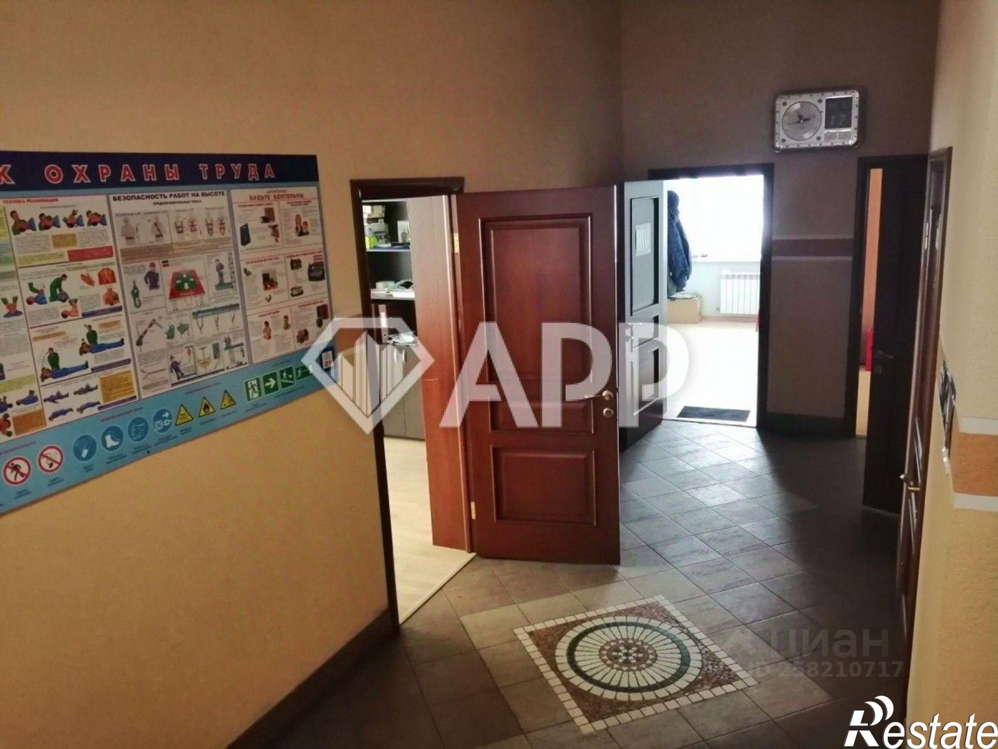 Купить ОСЗ, отдельно стоящее здание за 50 000 200 рублей на ул Портовая, 10А