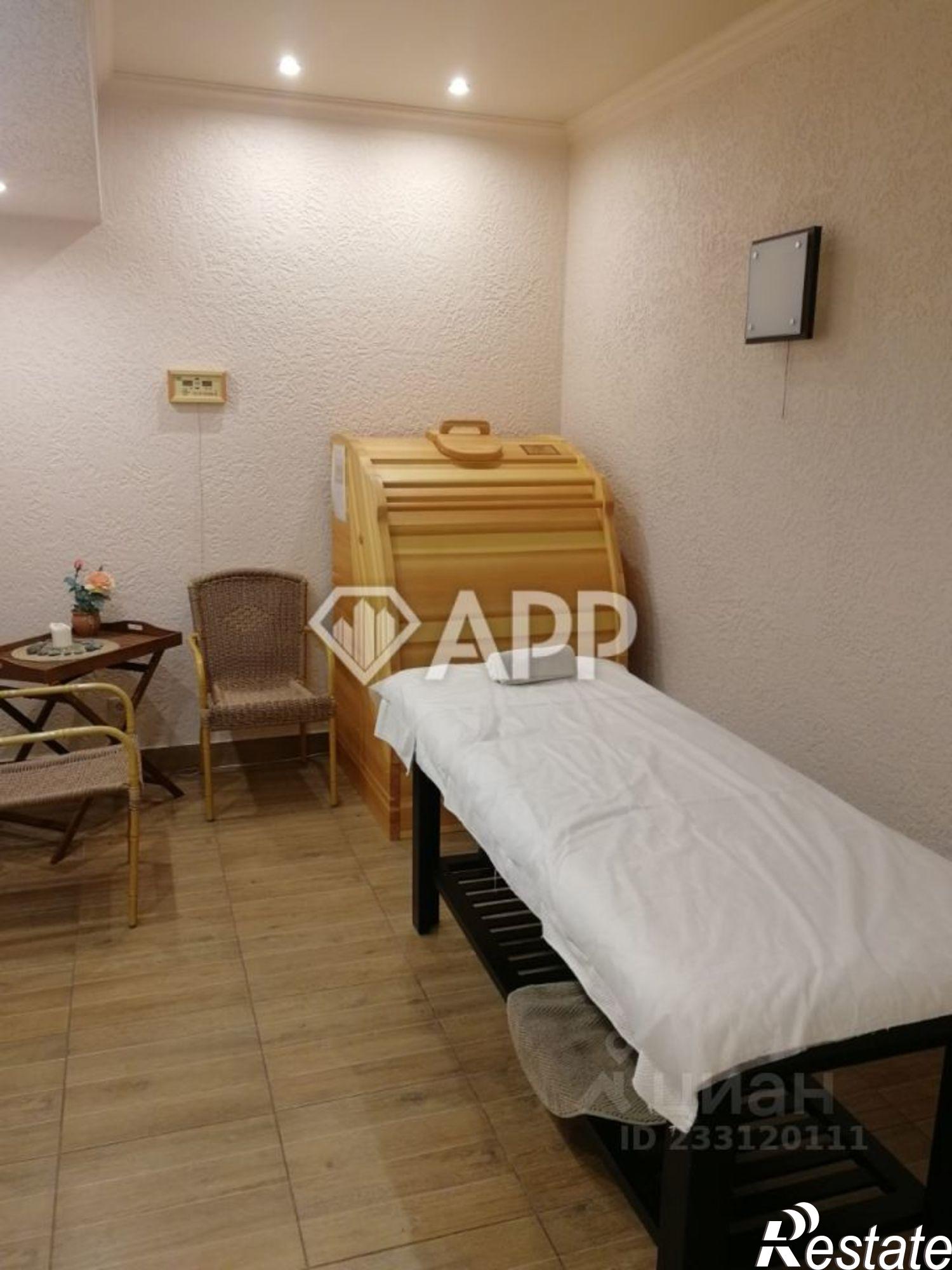 Купить торговое помещение за 120 000 000 рублей на улица Видова, 210