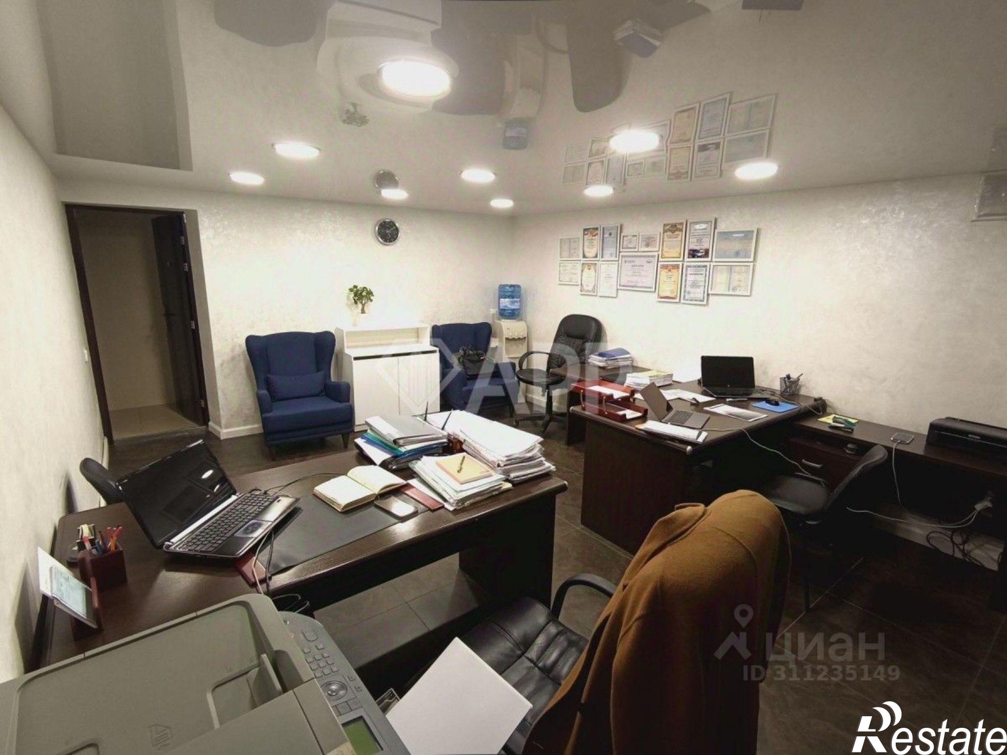 Купить офис, помещение под офис за 3 200 010 рублей на проспект Дзержинского, 183