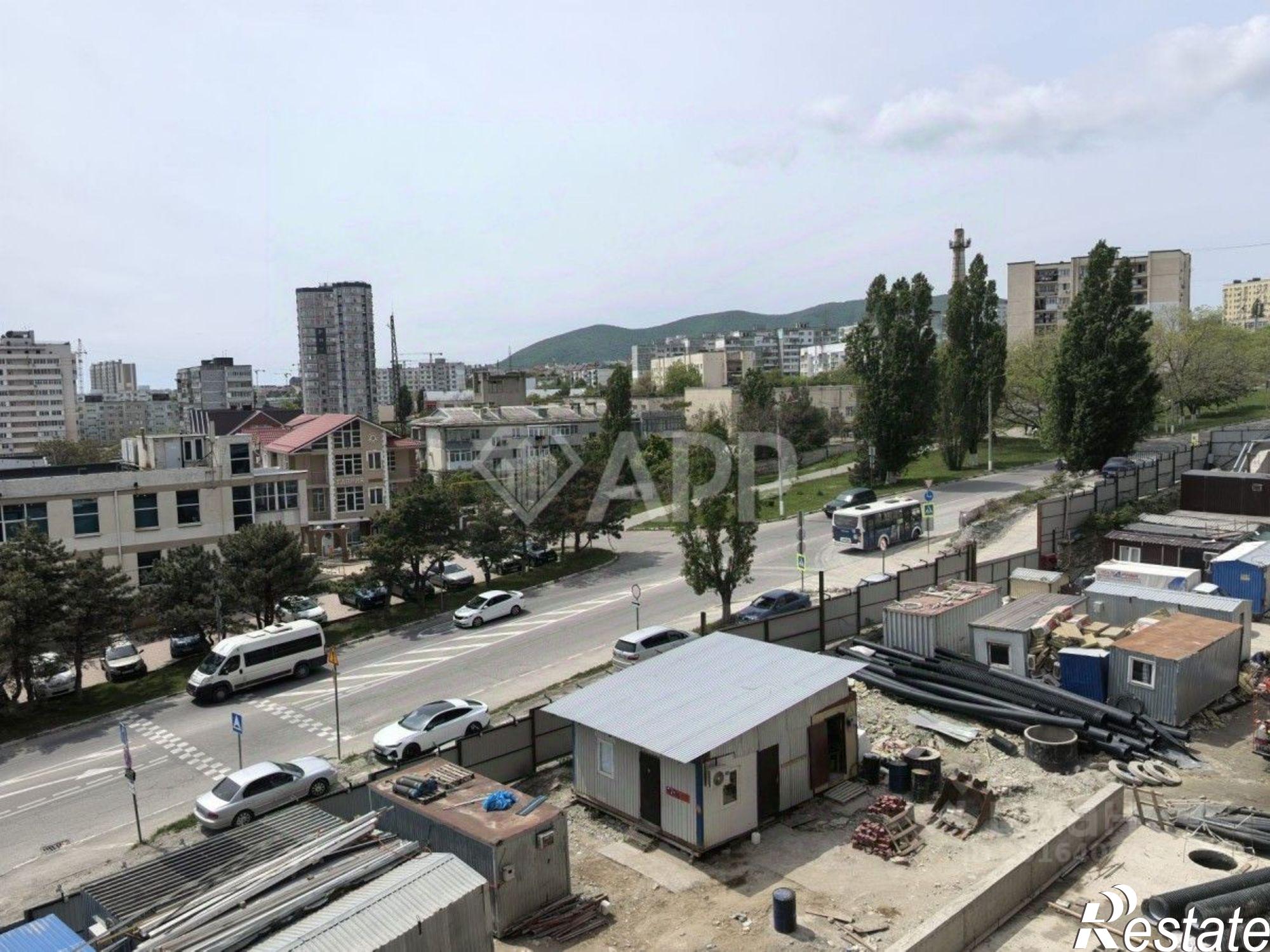 Купить торговое помещение за 14 796 600 рублей на улица Куникова, 49