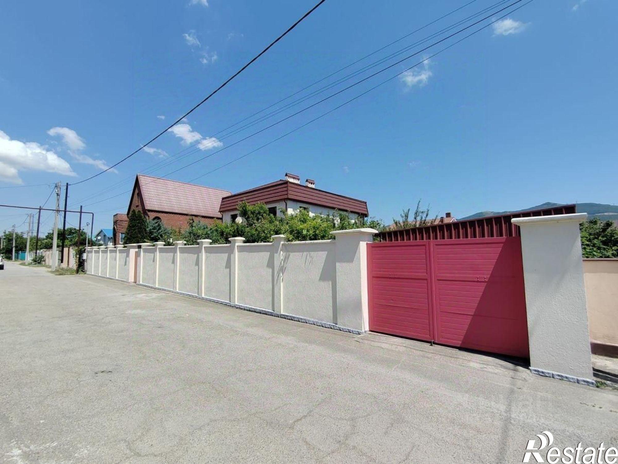 Купить ОСЗ, отдельно стоящее здание за 40 000 200 рублей на Тепличная улица, 13