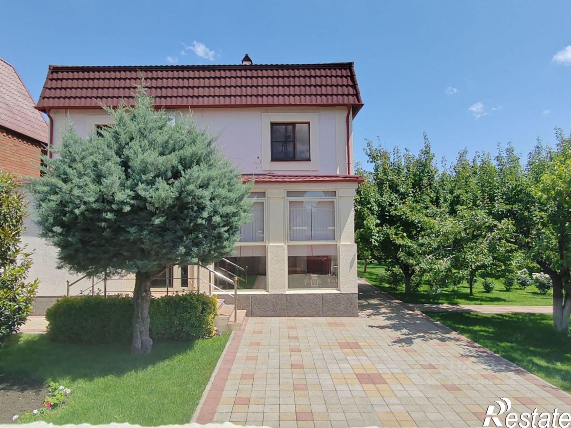 Купить ОСЗ, отдельно стоящее здание за 40 000 200 рублей на Тепличная улица, 13