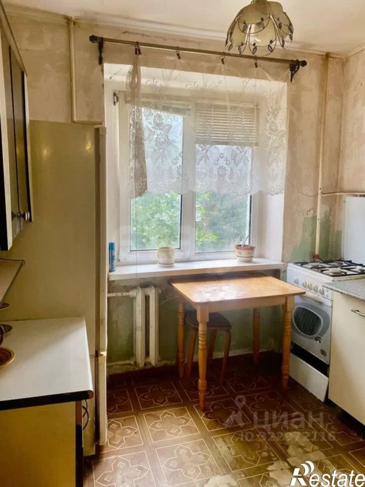 3-комн квартира улица Серова, 14,  д. 14