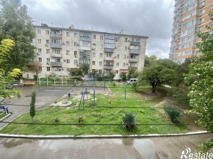 3-комн квартира улица Серова, 14,  д. 14