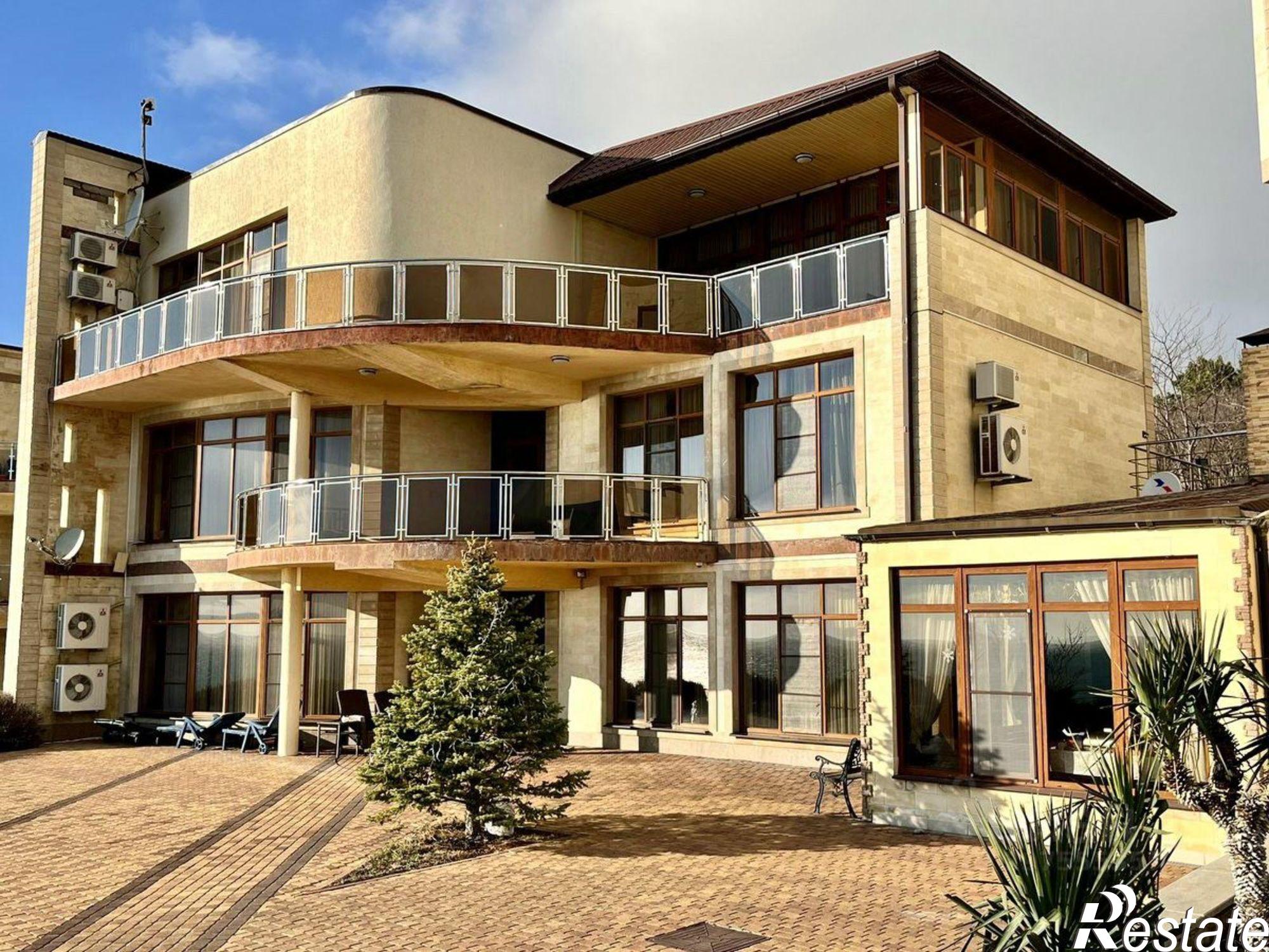 Купить дачу, дом, коттедж за 100 000 000 рублей