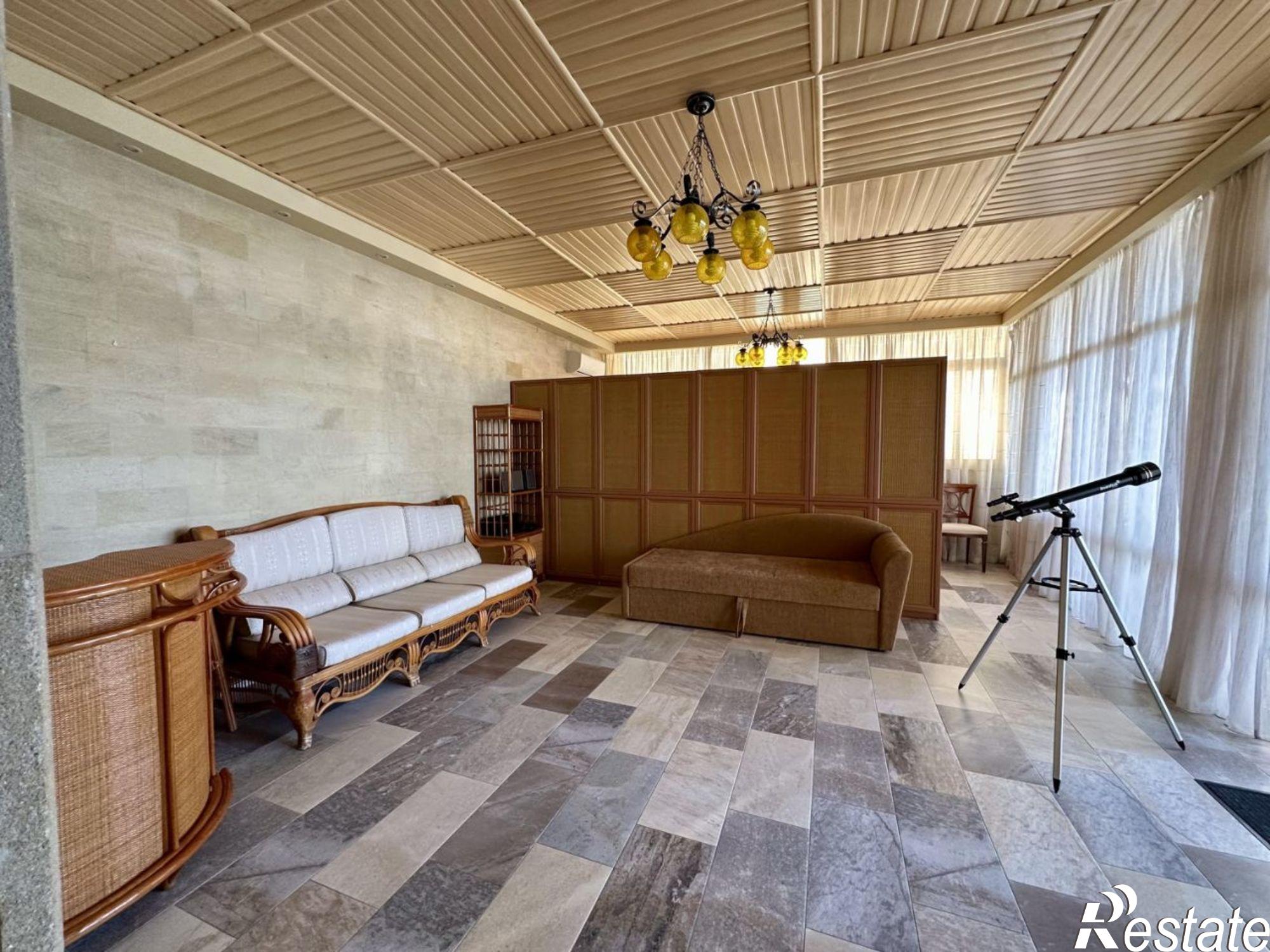 Купить дачу, дом, коттедж за 100 000 000 рублей