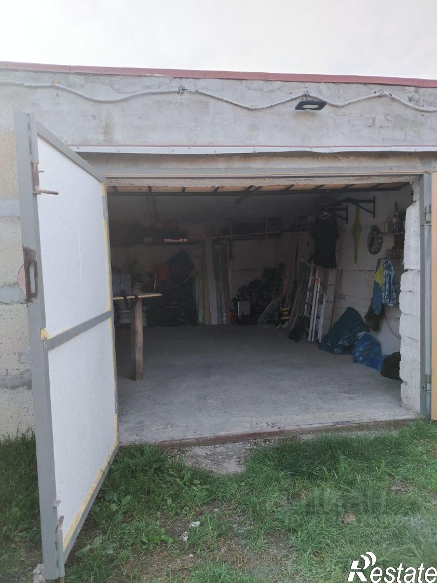 Купить гараж, место в паркинге за 950 010 рублей на Цветочный пер, 1