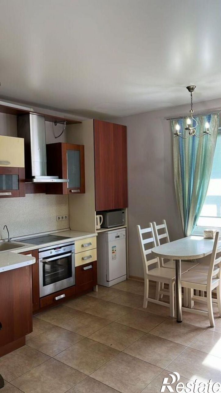 3-комн квартира ул Лейтенанта Шмидта, 39,  д. 39