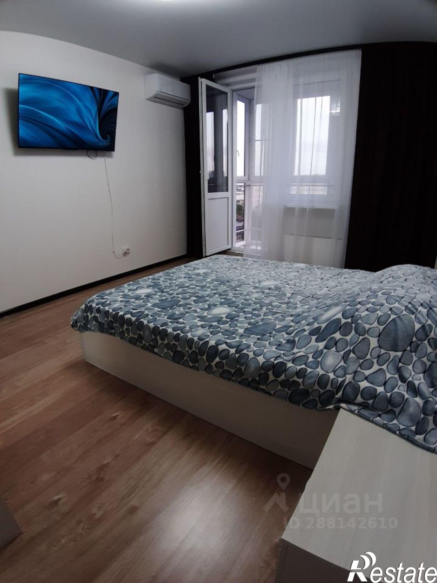 Сдать квартиру за 45 000 рублей на ул Куникова, 5