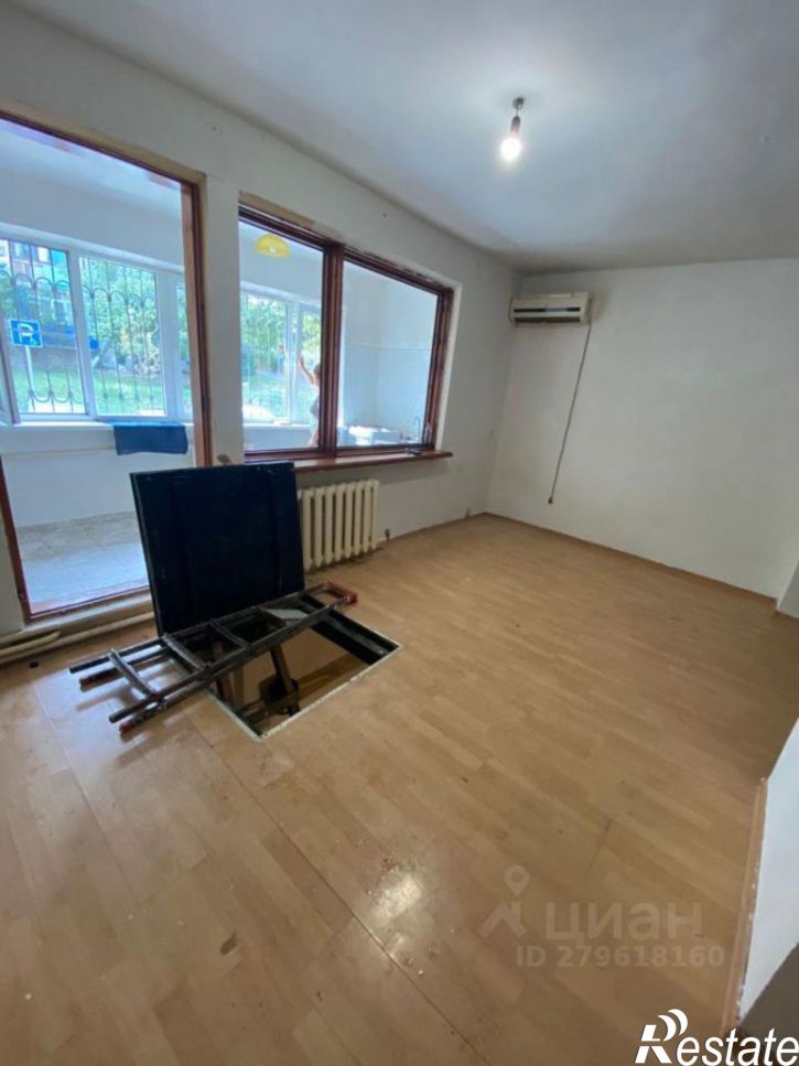 3-комн квартира улица Куникова, 58А,  д. 58А