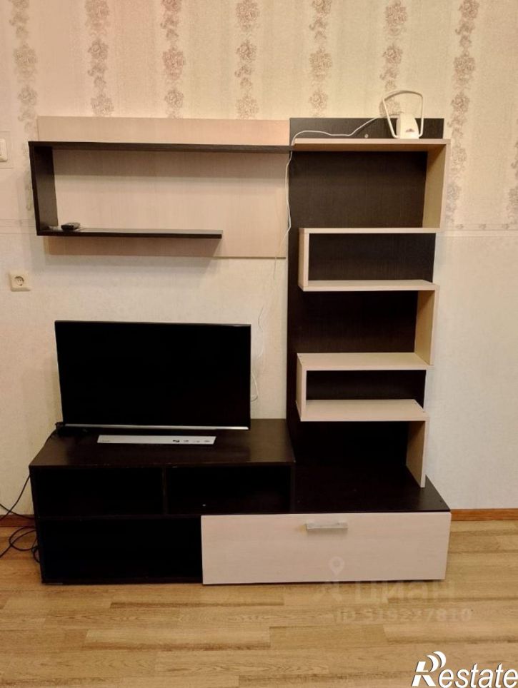 2-комн квартира улица Видова, 163А,  д. 163А