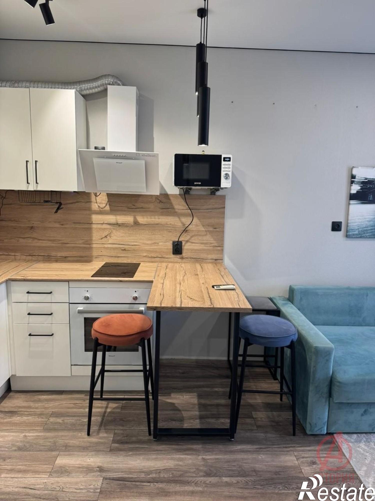 Купить квартиру за 7 600 000 рублей на Котанова улица, 4