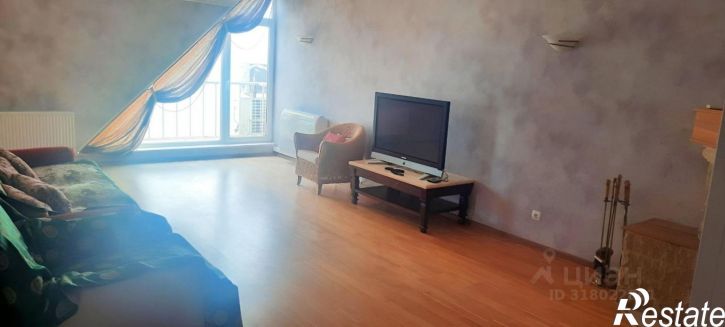 3-комн квартира набережная Адмирала Серебрякова, 61А,  д. 61А