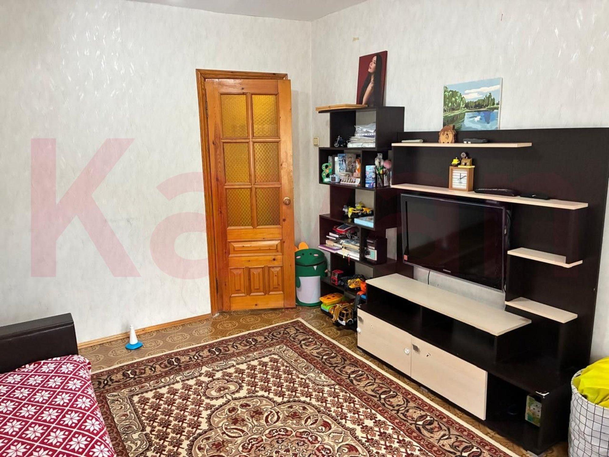 Купить квартиру за 5 750 000 рублей на Карамзина ул.