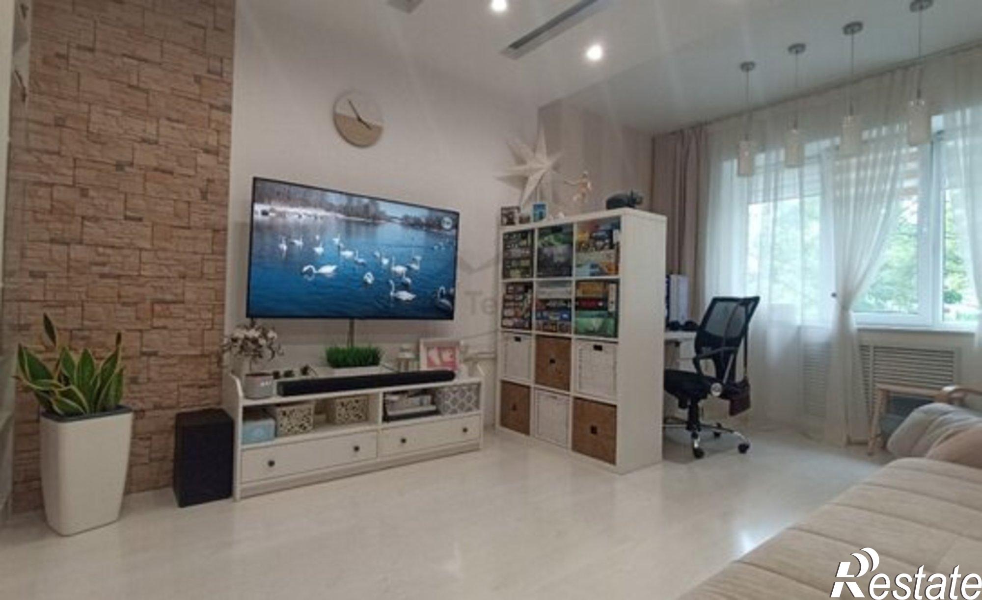 Купить квартиру за 9 400 000 рублей на улица Карамзина, 25