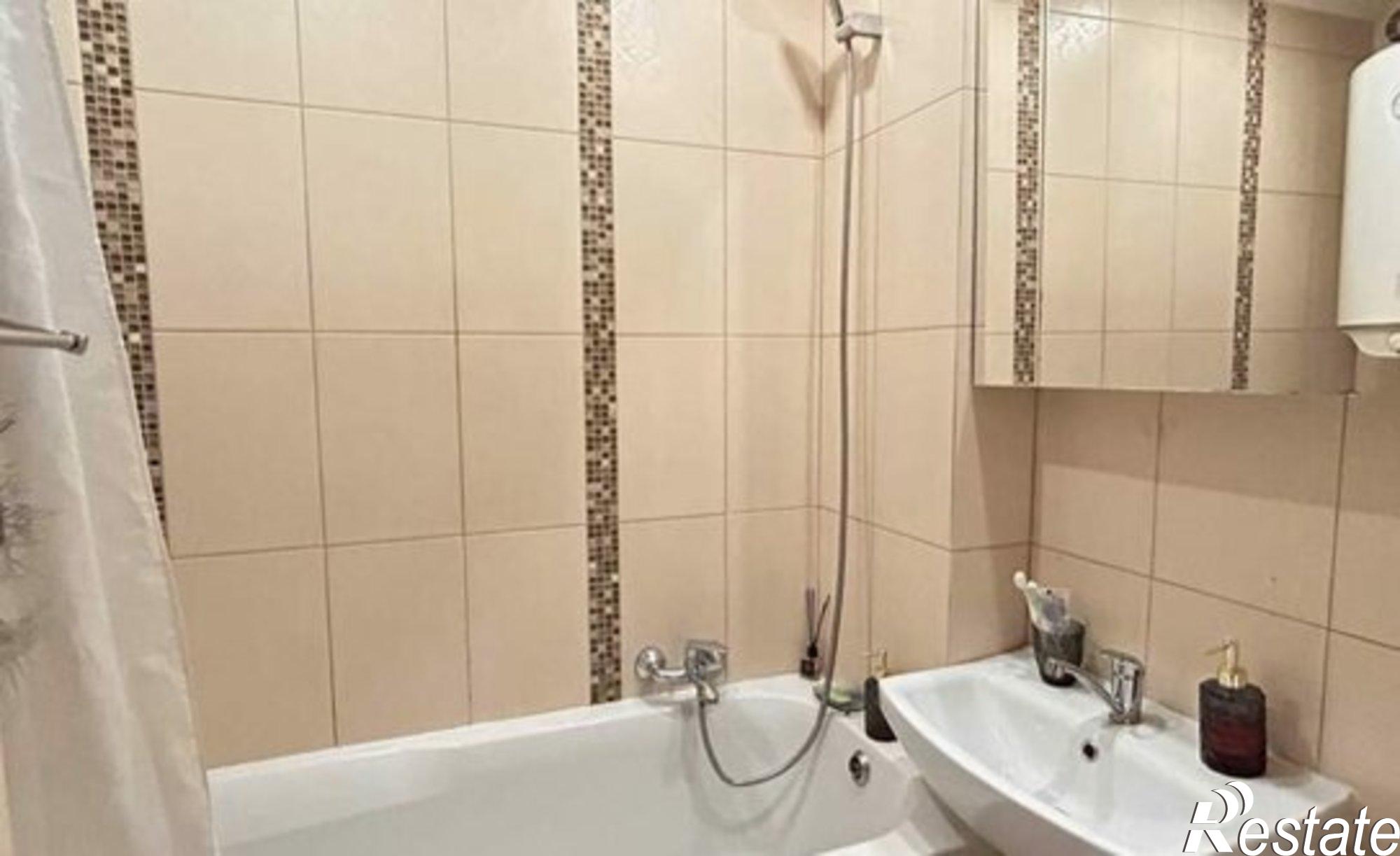 Купить квартиру за 10 600 000 рублей на улица Челюскинцев, 45