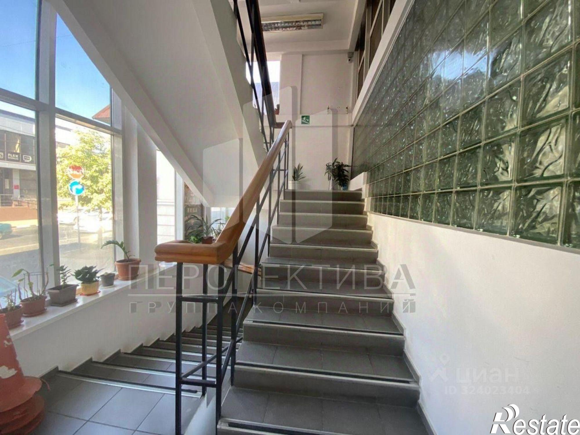 Сдать офис, помещение под офис за 33 000 рублей на улица Видова, 1А