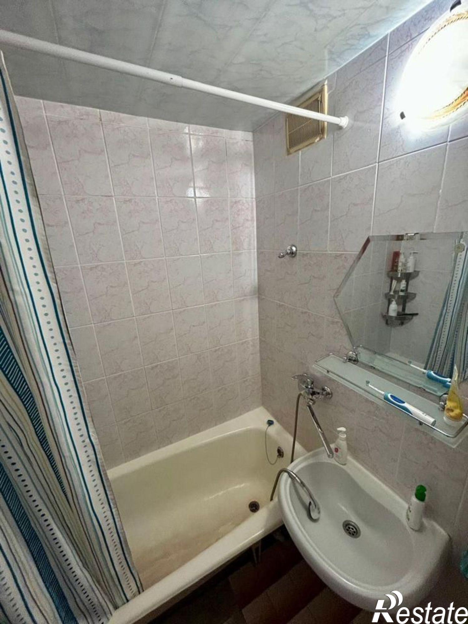 Купить квартиру за 5 000 000 рублей на пр-кт Дзержинского, 215