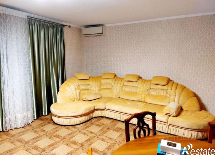 3-комн квартира ул Глухова, 20,  д. 20