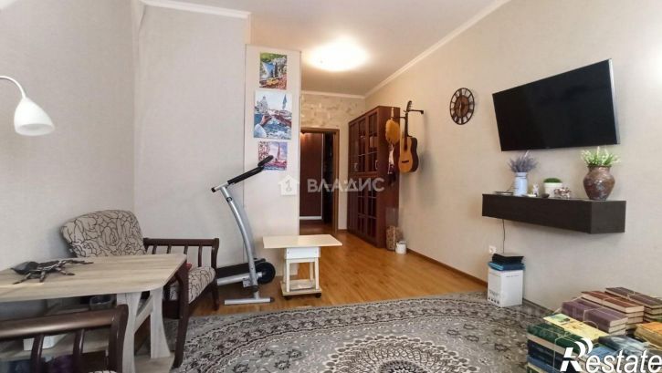 3-комн квартира улица Видова, 171А,  д. 171А