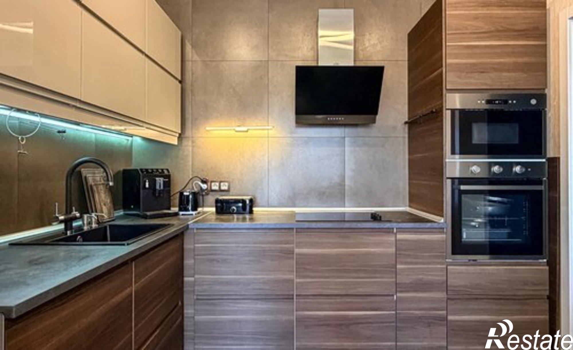 Купить квартиру за 19 700 000 рублей на улица Энгельса, 95