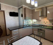 3-комн, 63кв м, этаж 6/10 улица Видова, 165