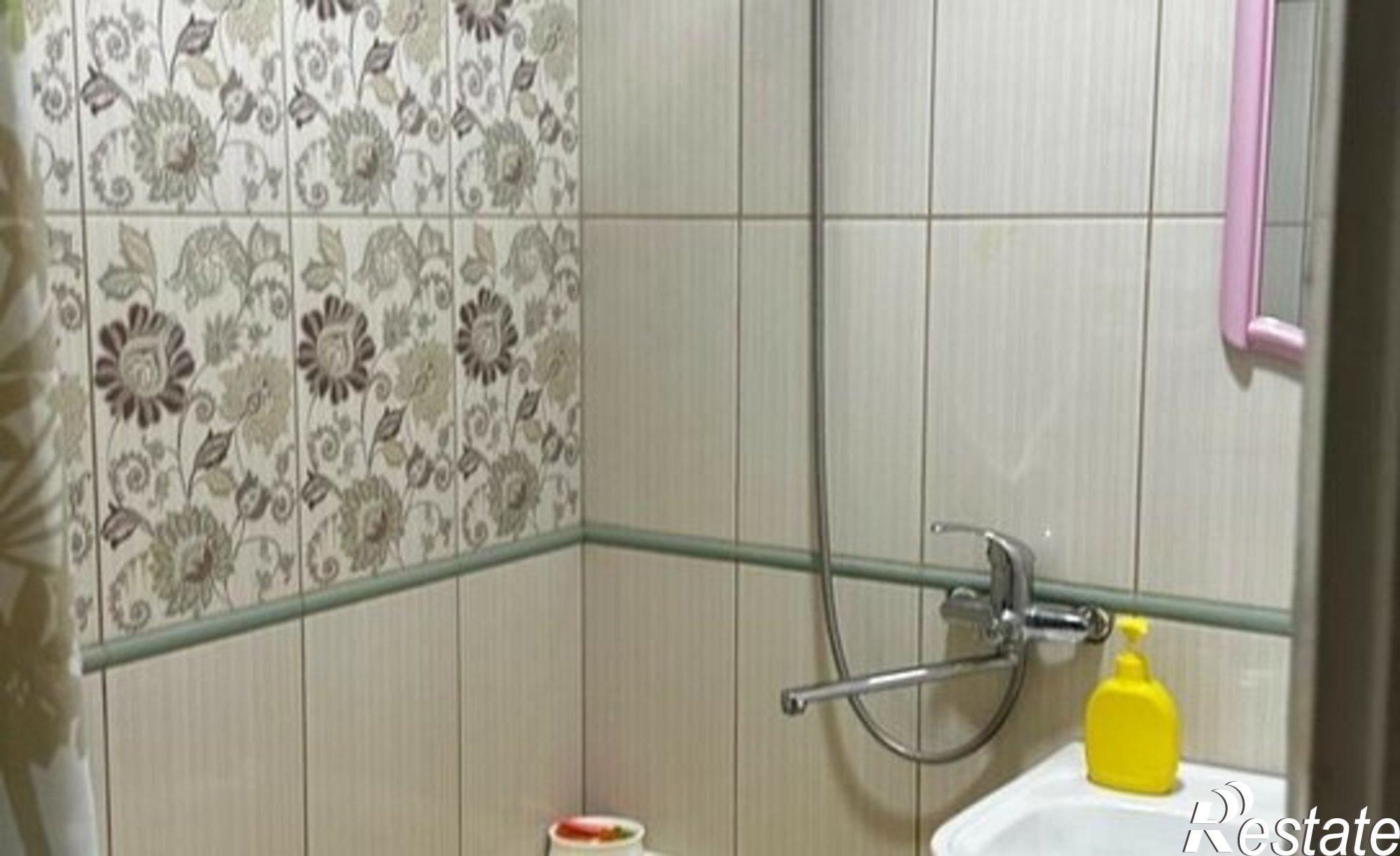 Купить квартиру за 4 350 000 рублей на улица Видова, 119