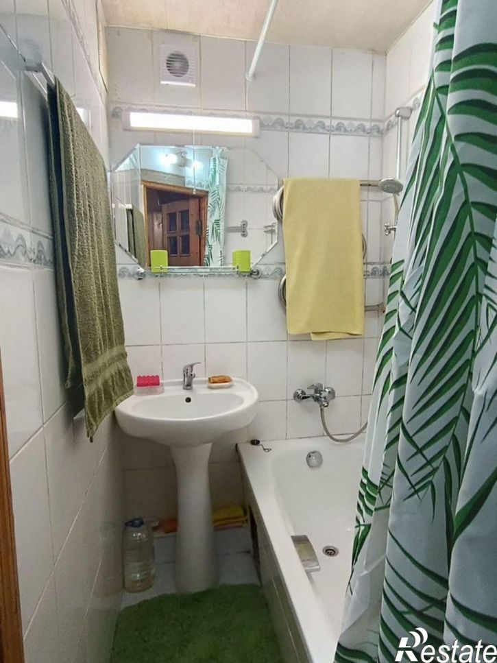 2-комн квартира ул Героев Десантников, 27,  д. 27