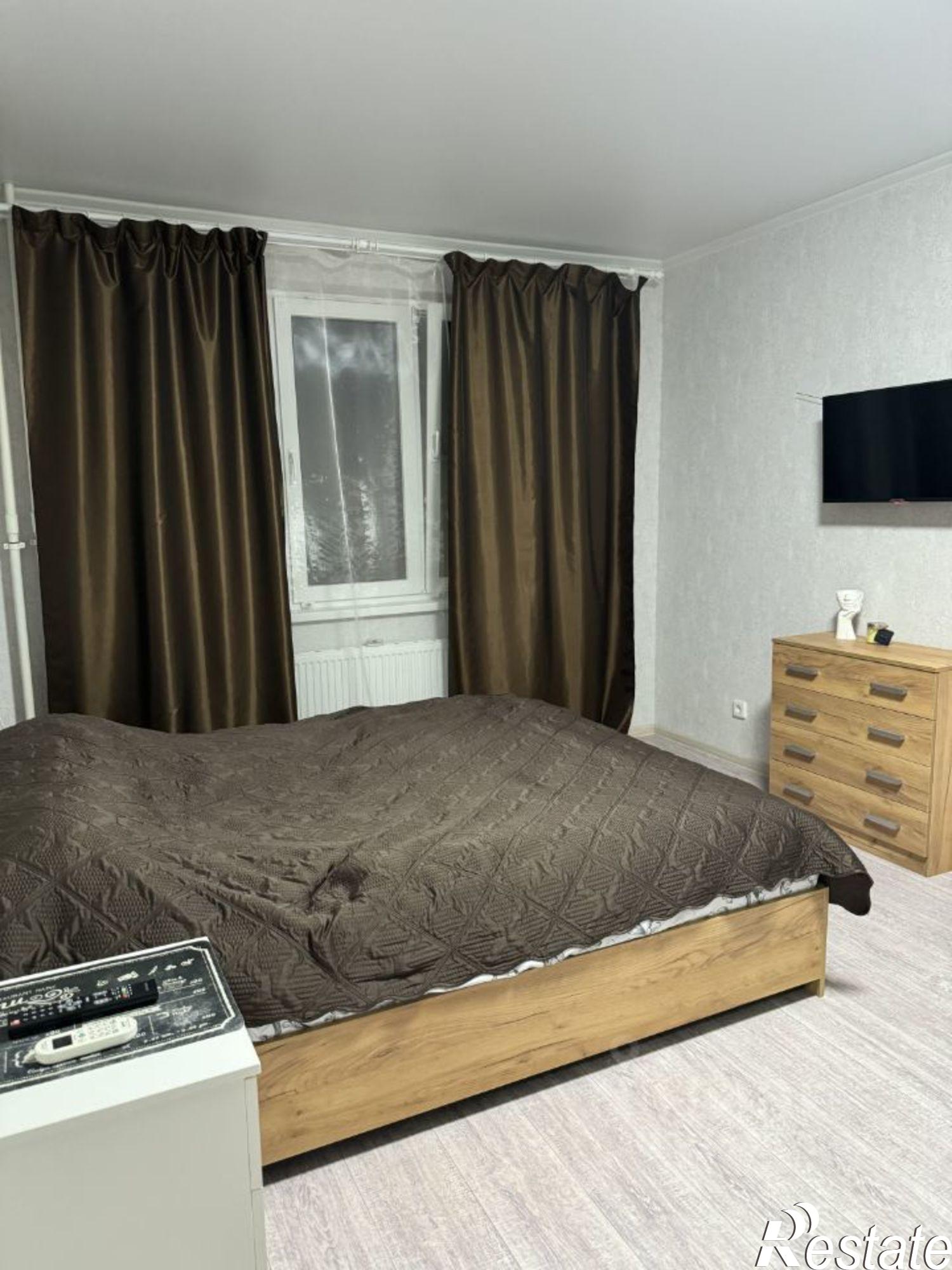 Сдать квартиру за 30 000 рублей на ул Котанова, 1 1