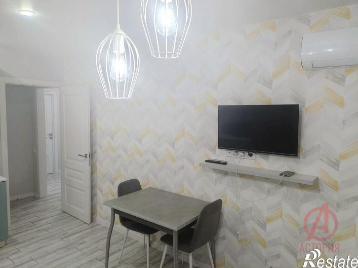 2-комн квартира Ленина проспект, 107