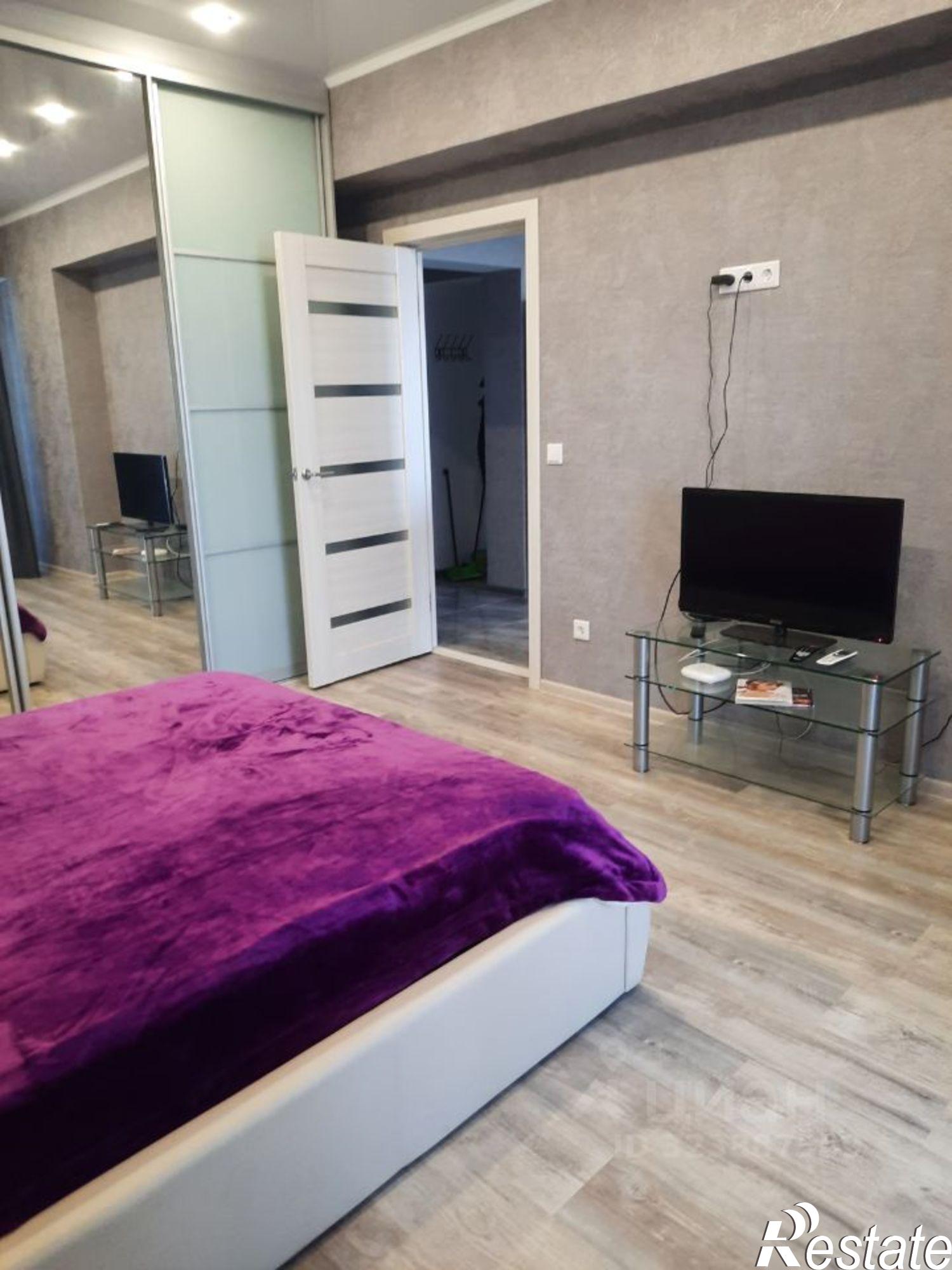 Сдать квартиру за 35 000 рублей на пр-кт Дзержинского, 244 8