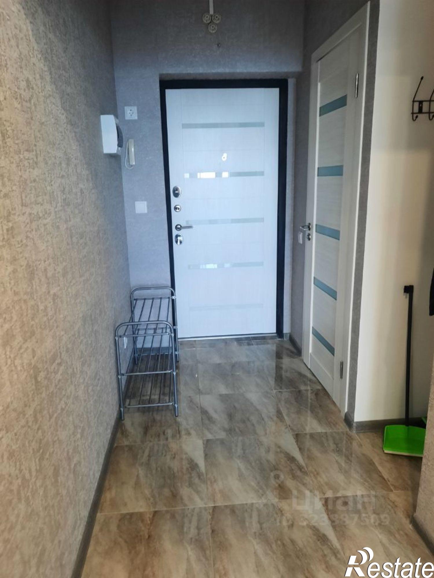 Сдать квартиру за 35 000 рублей на пр-кт Дзержинского, 244 8