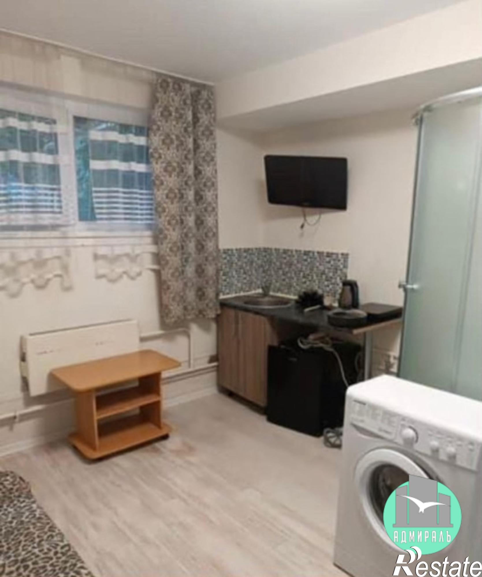 Купить квартиру за 2 400 000 рублей на муниципальное образование Новороссийск,Ленина проспект,103