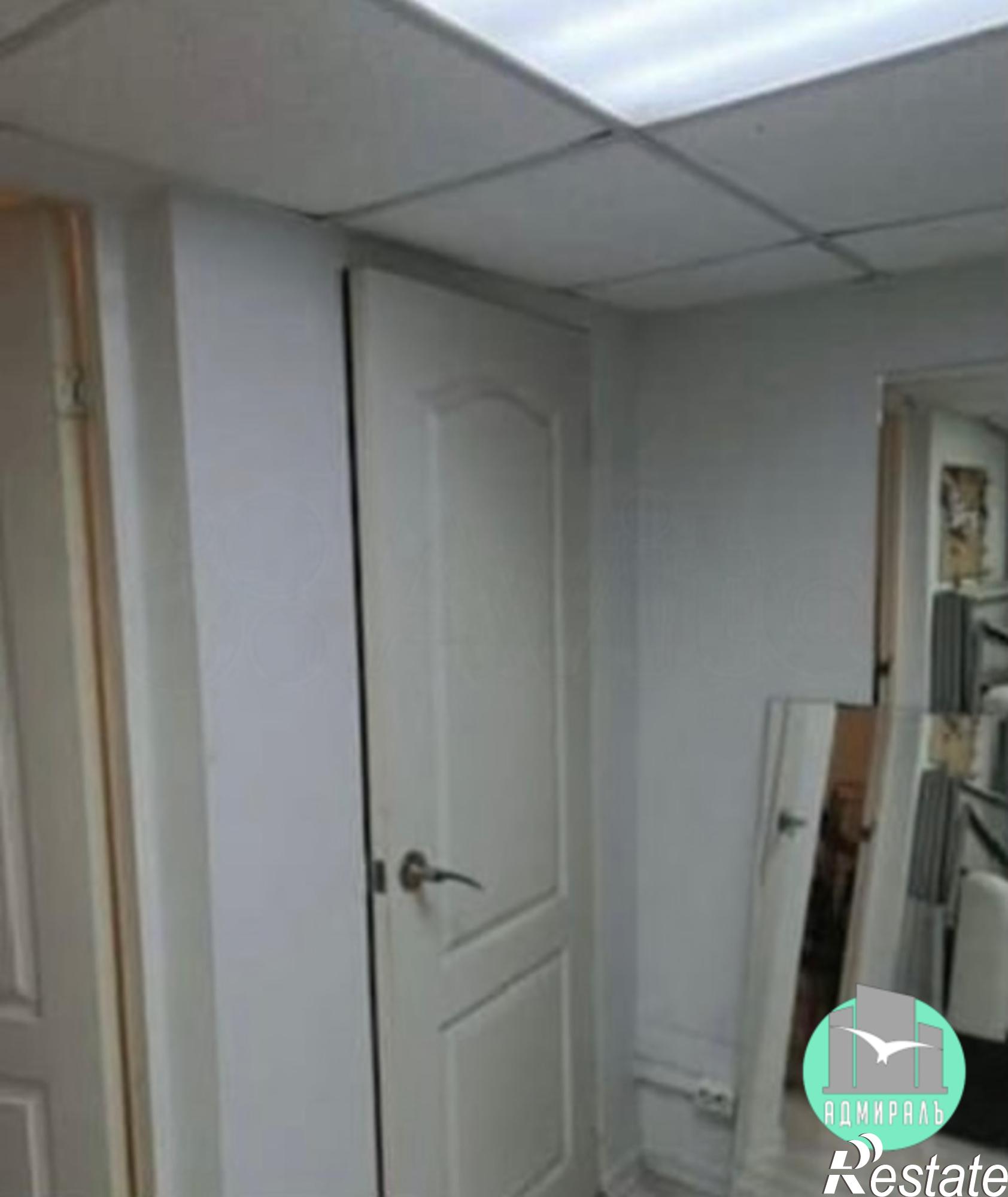 Купить квартиру за 2 400 000 рублей на муниципальное образование Новороссийск,Ленина проспект,103