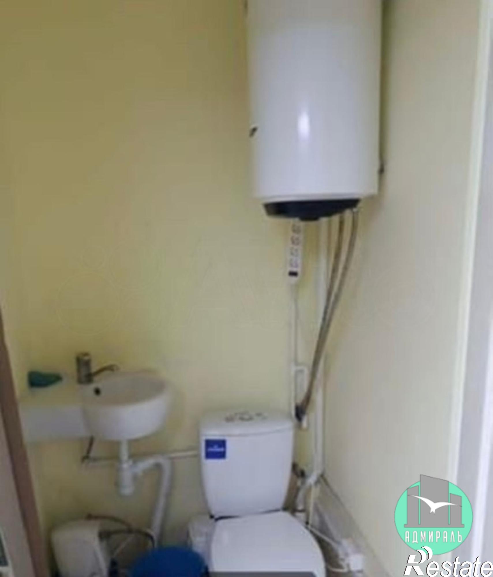 Купить квартиру за 2 400 000 рублей на муниципальное образование Новороссийск,Ленина проспект,103