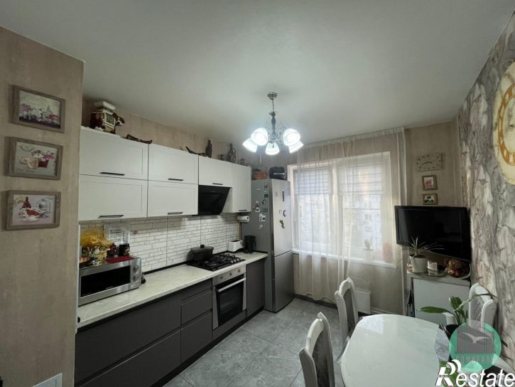 3-комн квартира муниципальное образование Новороссийск,Героев Десантников улица,30